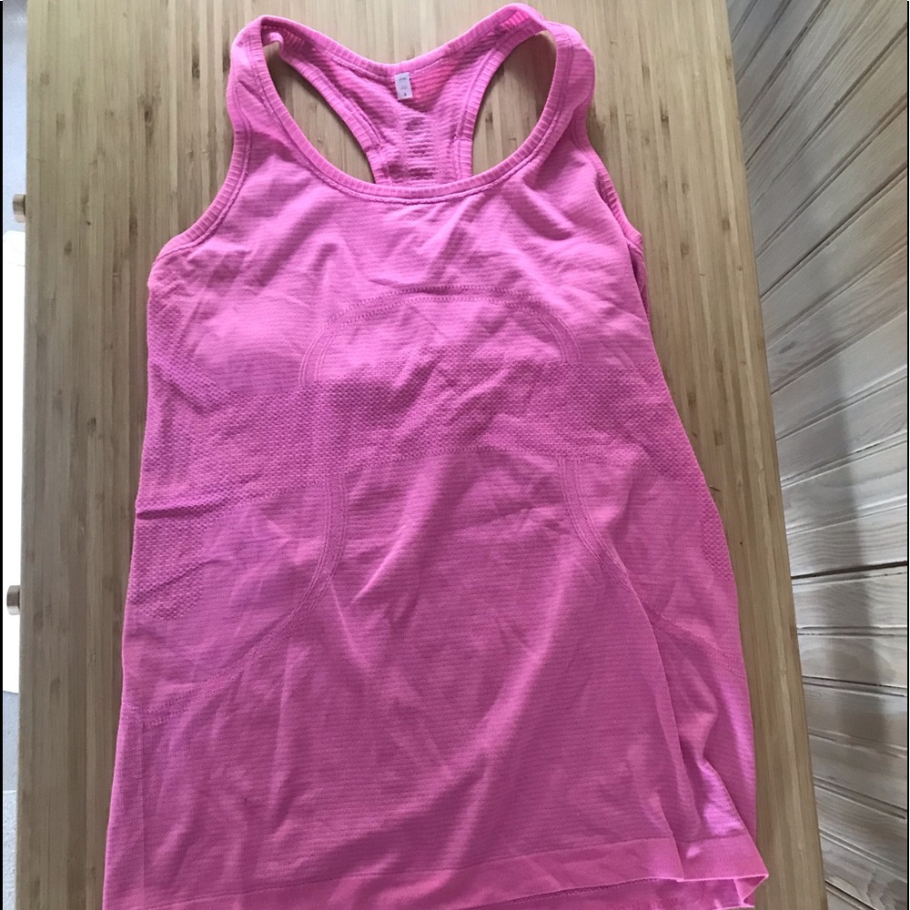 Lululemon pink tank top